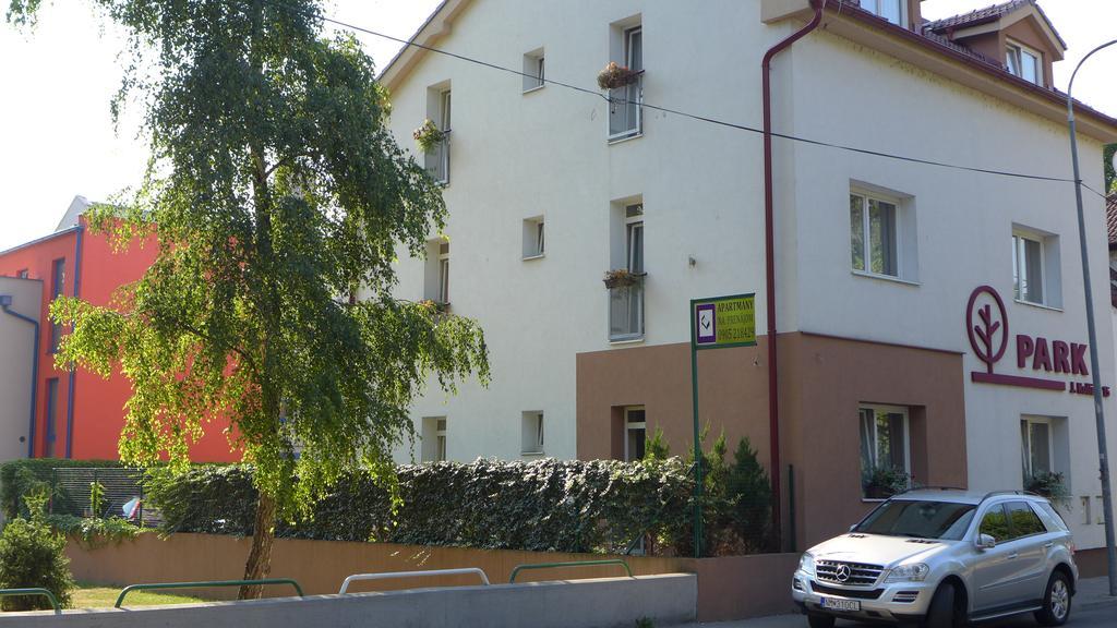 Park - Apartmany Na Prenajom Nové Mesto nad Váhom المظهر الخارجي الصورة